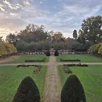 Guest house Le Petit Serrant - D'exception 3*
