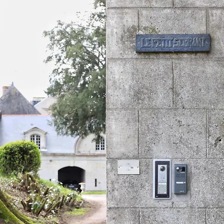 Gasthuis Le Petit Serrant - D'exception 3*