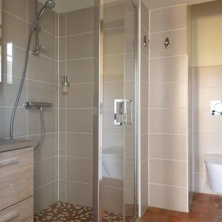 招待所 Le Petit Serrant - D'exception 3*