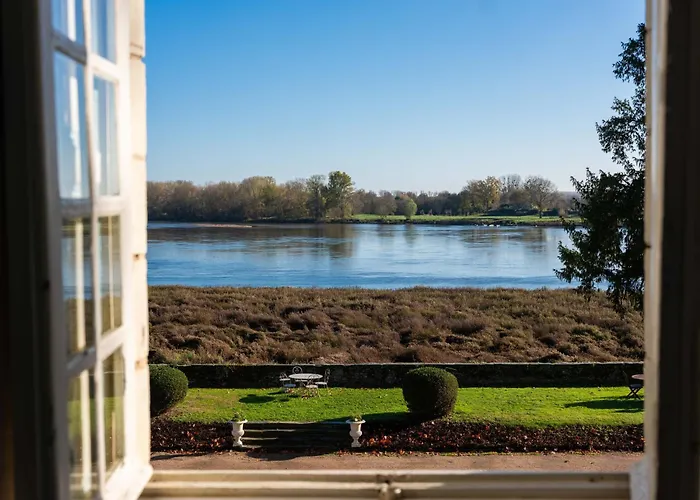 Guest house Le Petit Serrant - D'exception 3*